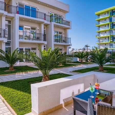 Sammos Beach Resort Navodari Bagian luar foto